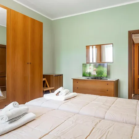 Sailing Ships Cozy Flat X5 With Balcony 아파트